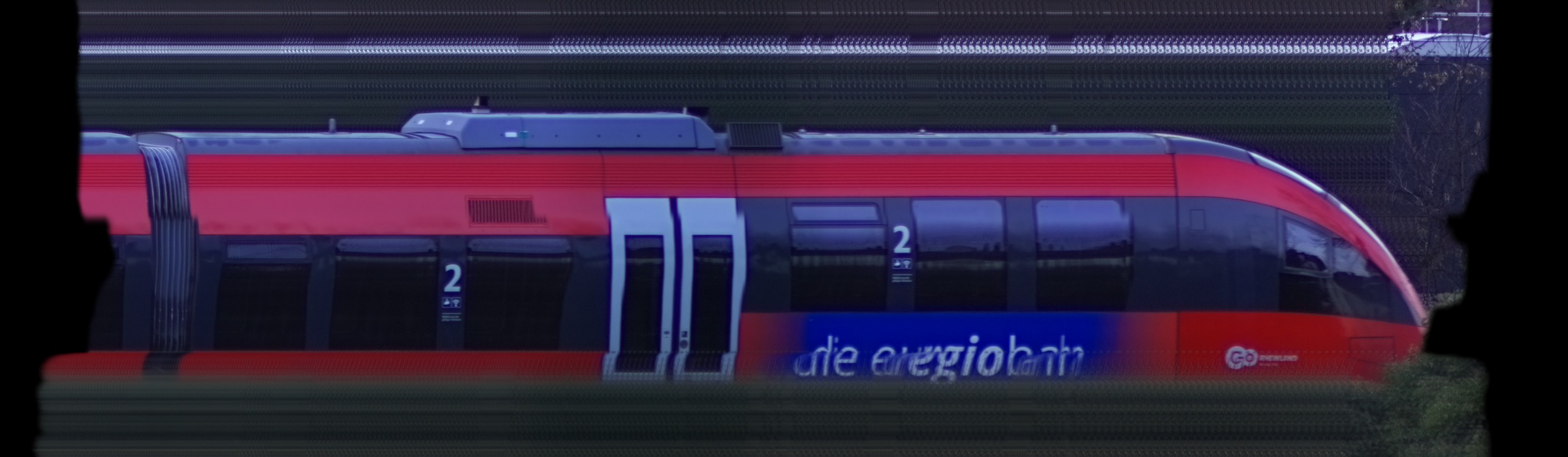 There should be a train photo here :'(