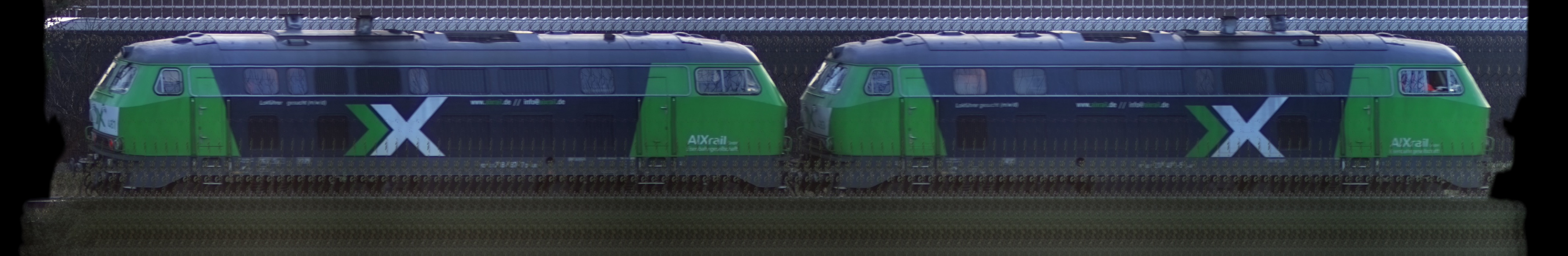 There should be a train photo here :'(