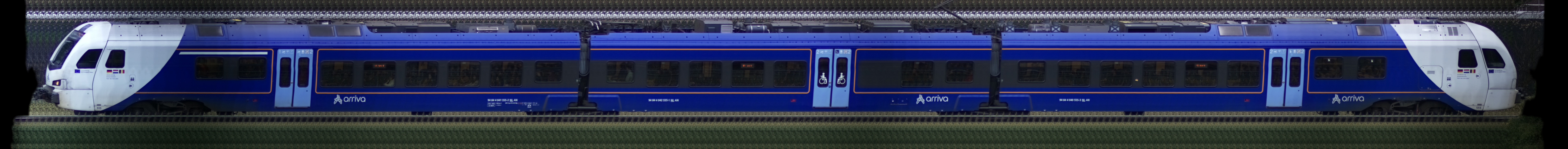 There should be a train photo here :'(