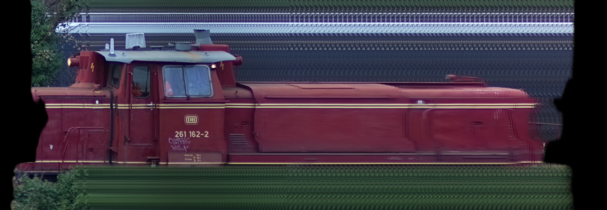 There should be a train photo here :'(