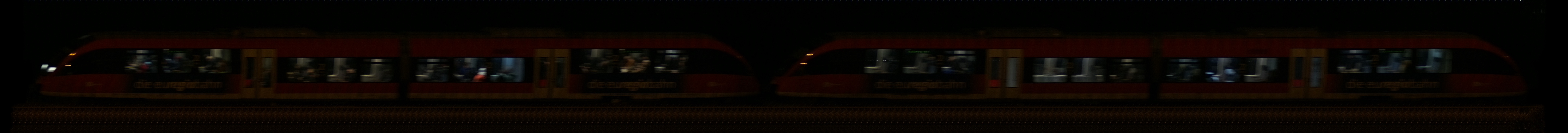 There should be a train photo here :'(