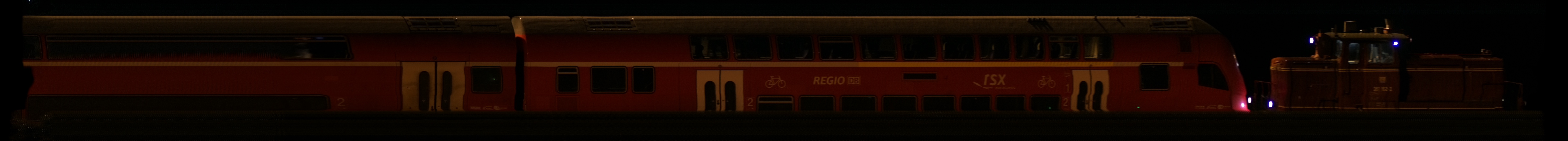 There should be a train photo here :'(