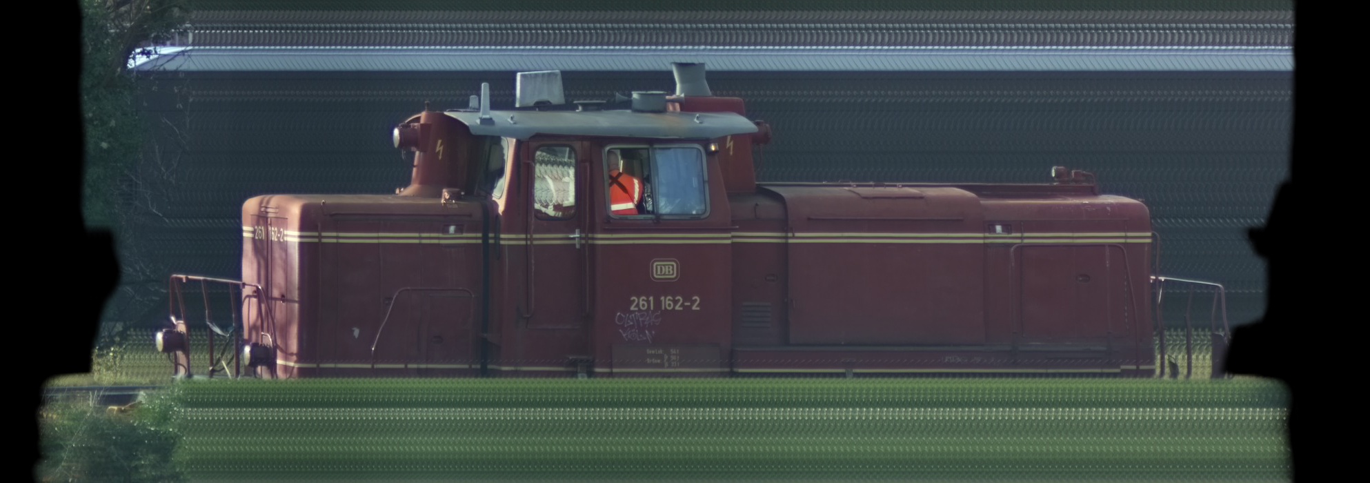 There should be a train photo here :'(