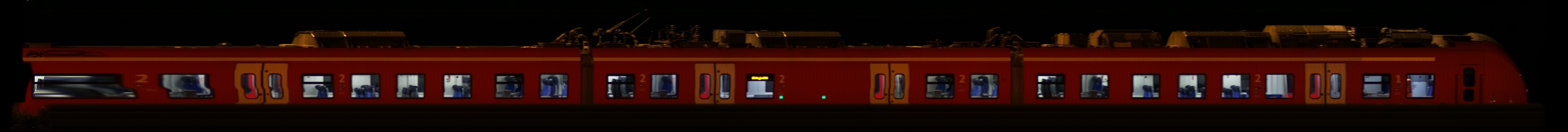 There should be a train photo here :'(