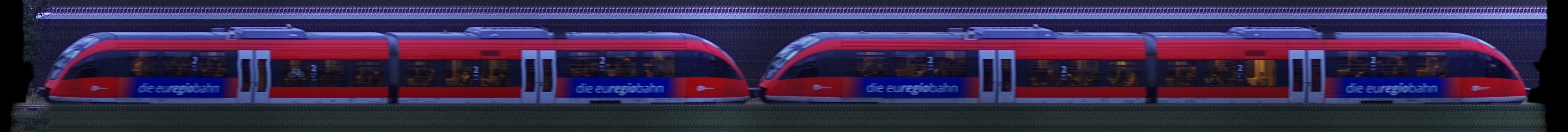 There should be a train photo here :'(