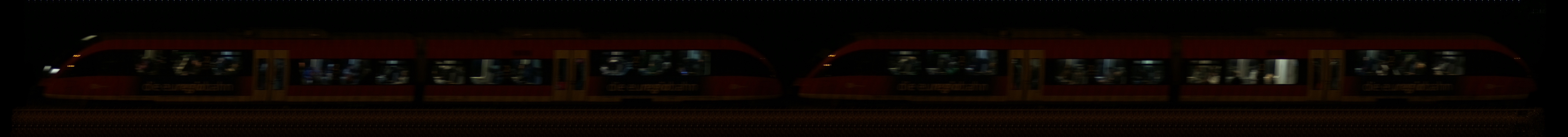 There should be a train photo here :'(