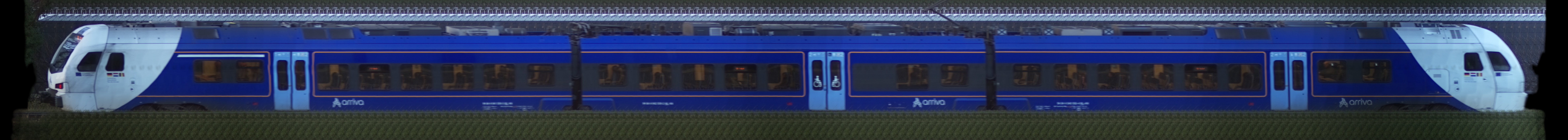 There should be a train photo here :'(