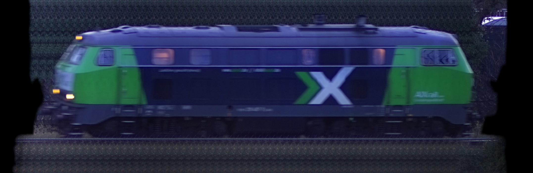 There should be a train photo here :'(