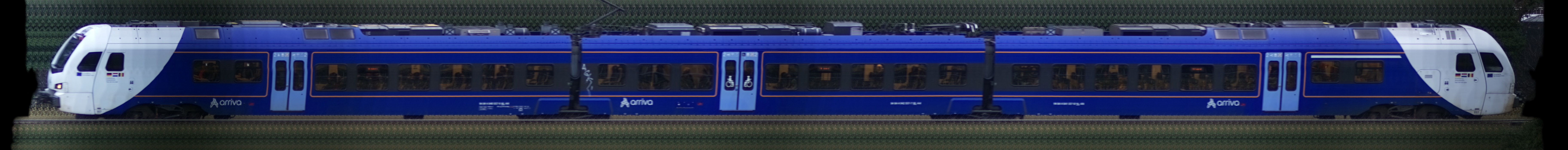 There should be a train photo here :'(