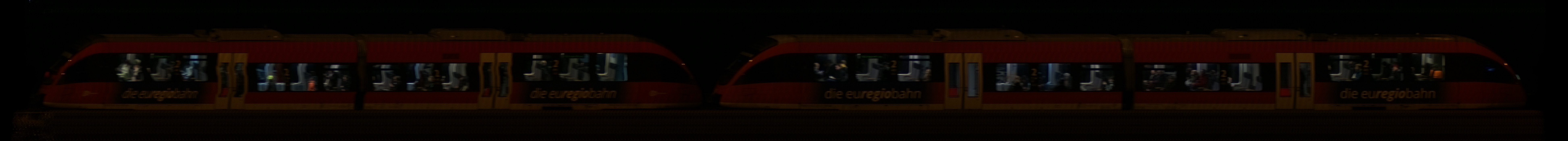 There should be a train photo here :'(