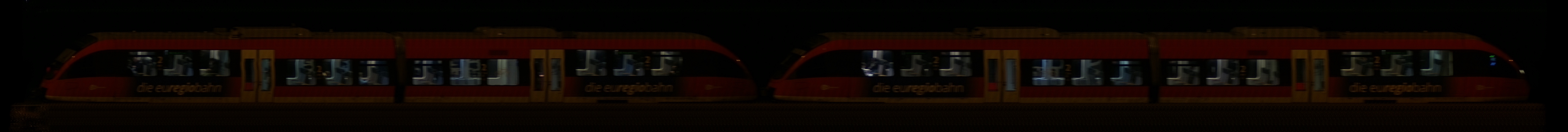 There should be a train photo here :'(