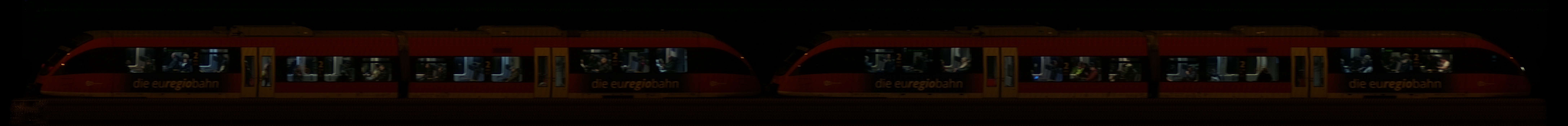 There should be a train photo here :'(