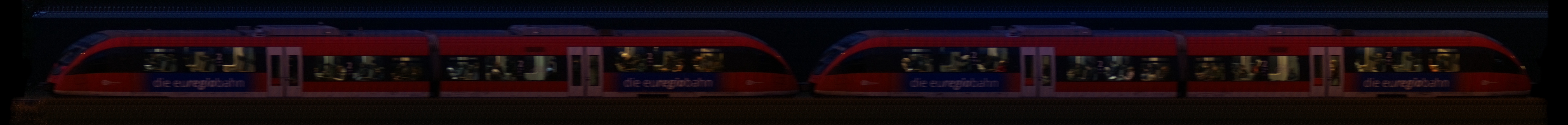 There should be a train photo here :'(