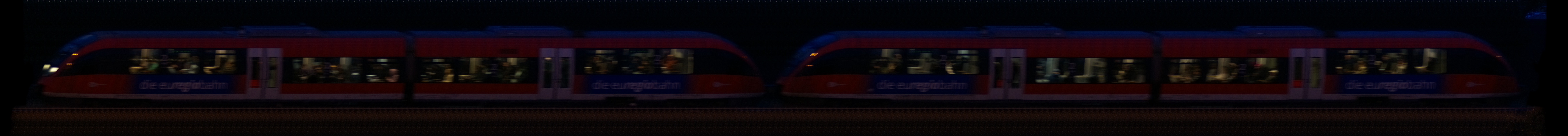 There should be a train photo here :'(