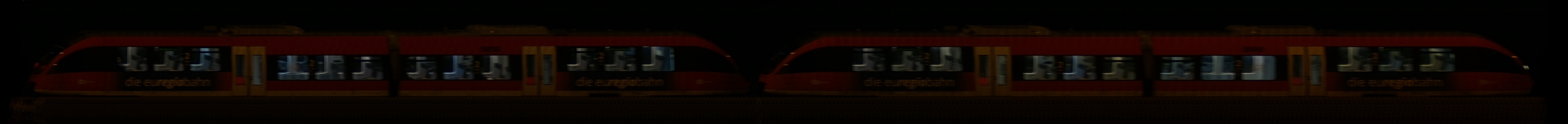 There should be a train photo here :'(