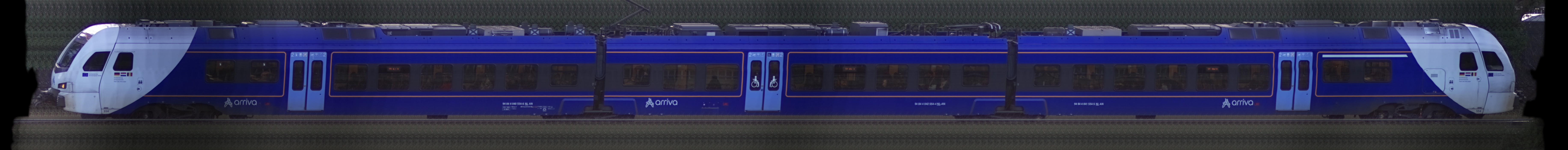 There should be a train photo here :'(