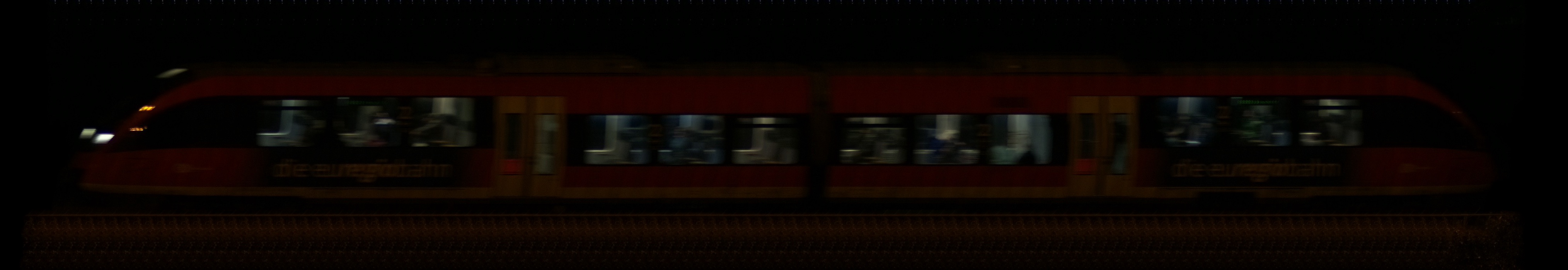 There should be a train photo here :'(