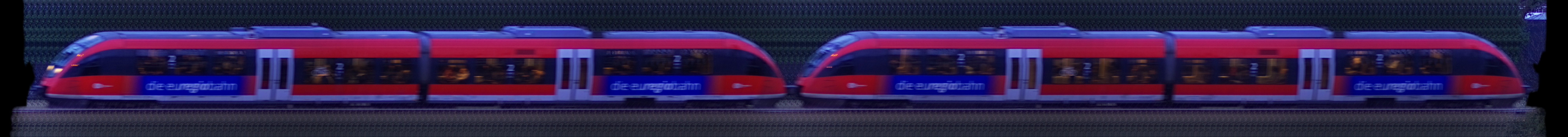 There should be a train photo here :'(