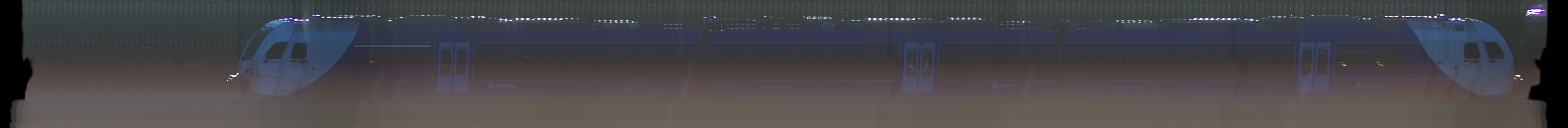 There should be a train photo here :'(