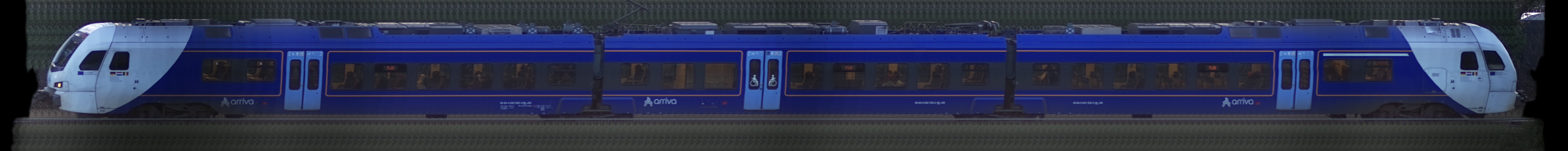 There should be a train photo here :'(