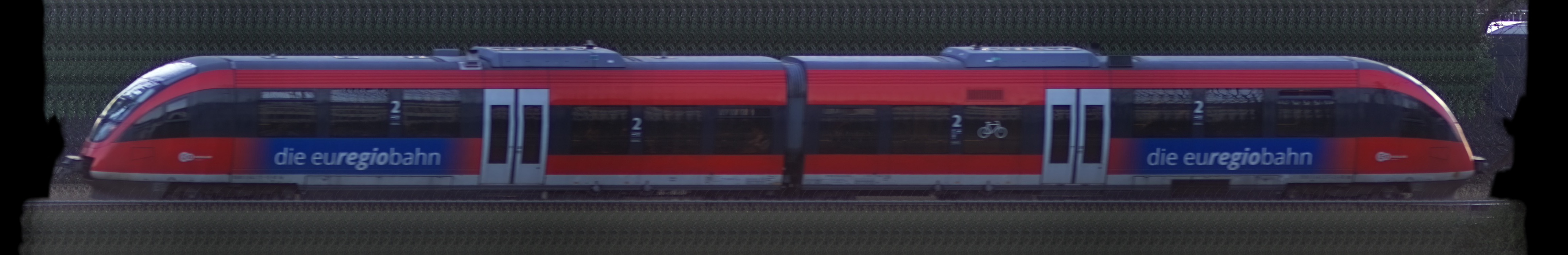 There should be a train photo here :'(