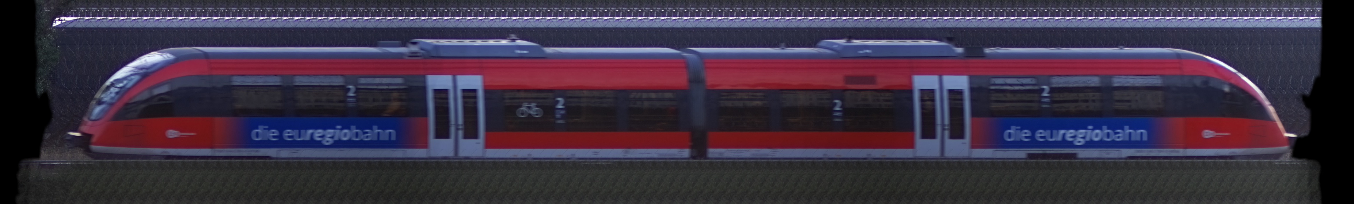 There should be a train photo here :'(