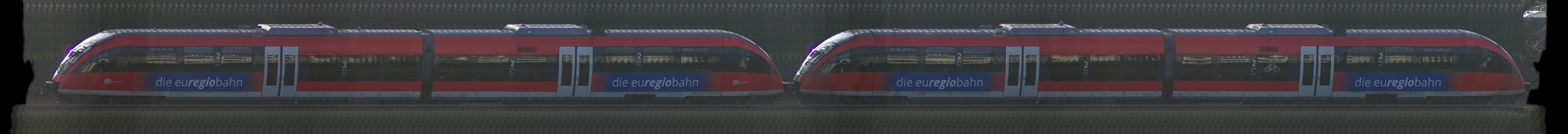 There should be a train photo here :'(