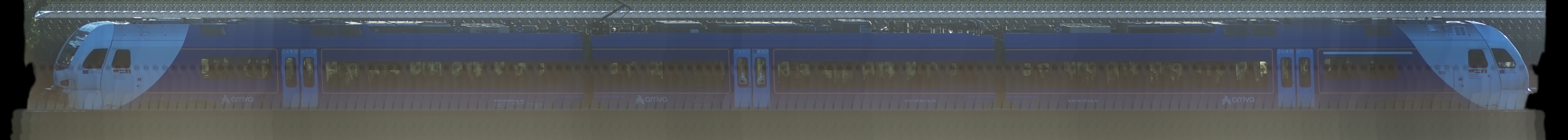 There should be a train photo here :'(