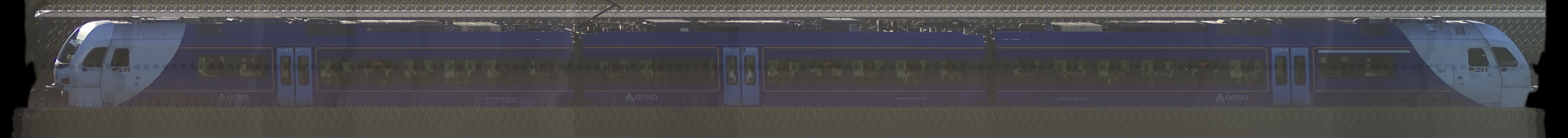 There should be a train photo here :'(