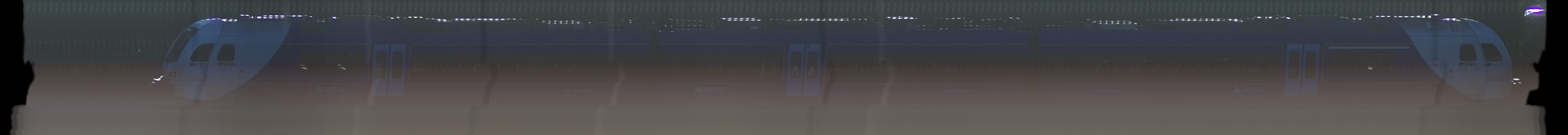 There should be a train photo here :'(