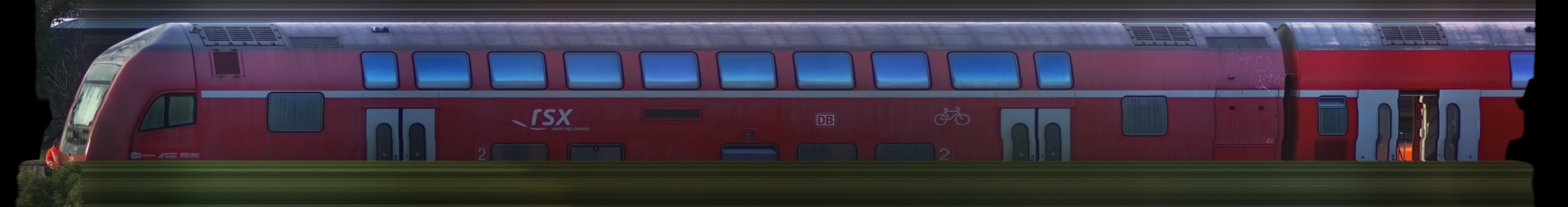 There should be a train photo here :'(