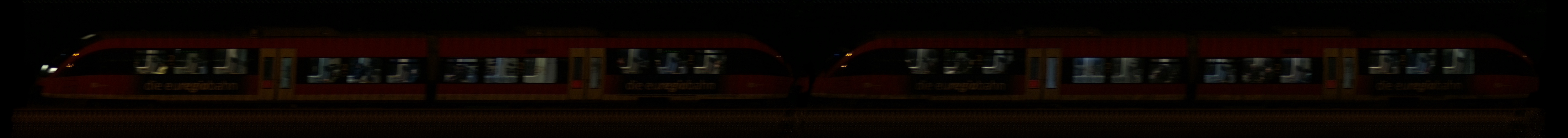 There should be a train photo here :'(