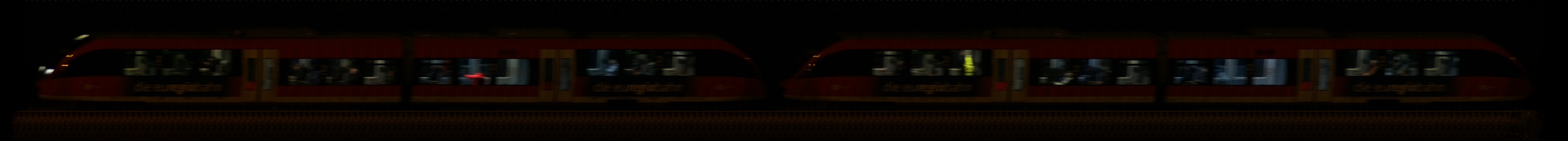 There should be a train photo here :'(