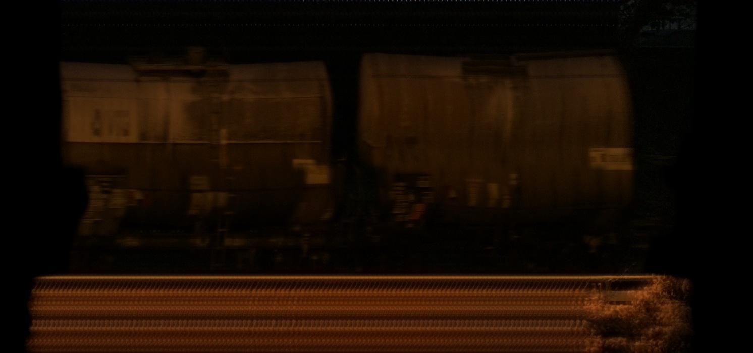 There should be a train photo here :'(