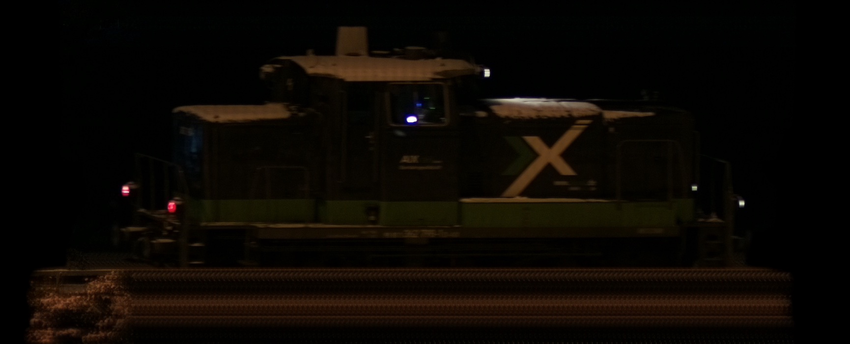 There should be a train photo here :'(