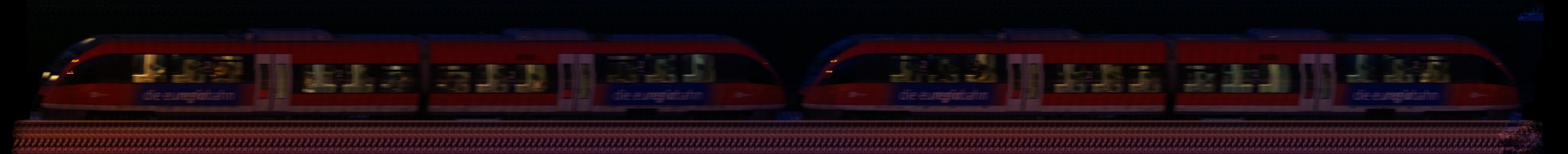 There should be a train photo here :'(