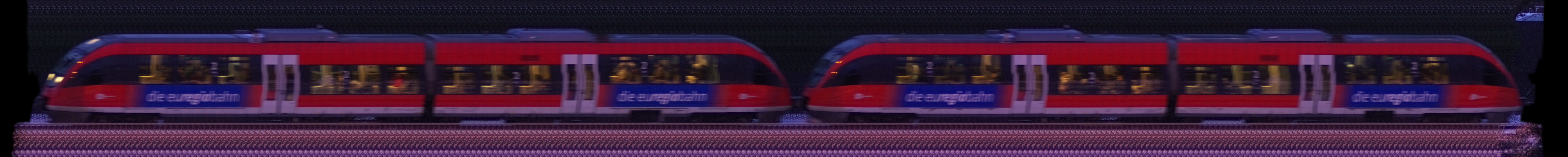 There should be a train photo here :'(