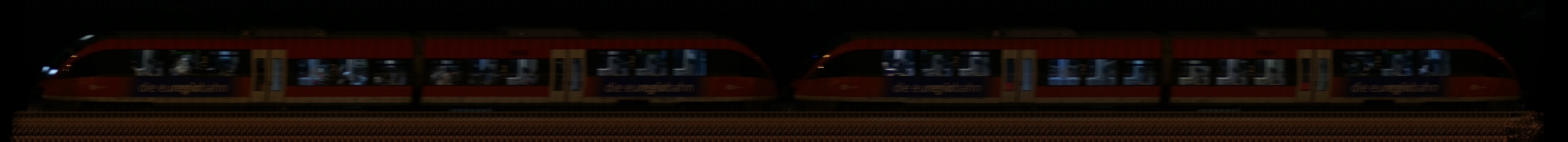 There should be a train photo here :'(