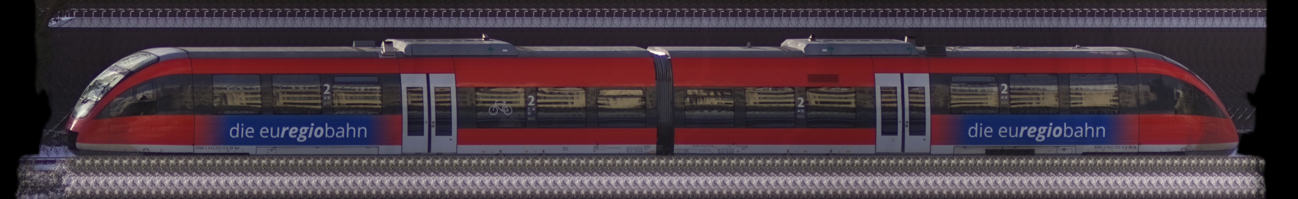 There should be a train photo here :'(