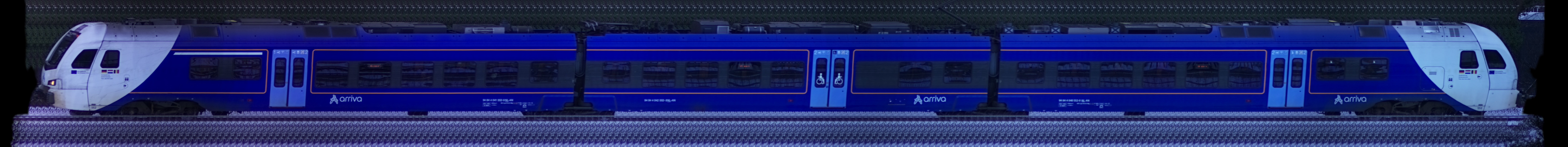 There should be a train photo here :'(