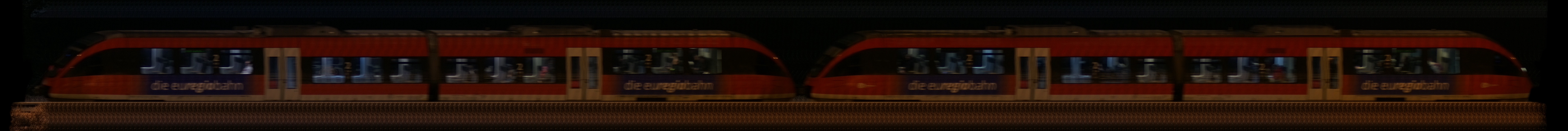 There should be a train photo here :'(