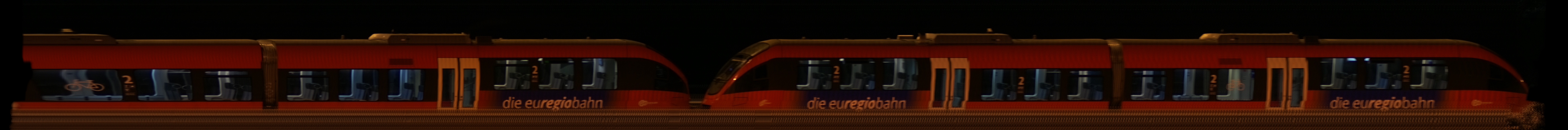 There should be a train photo here :'(