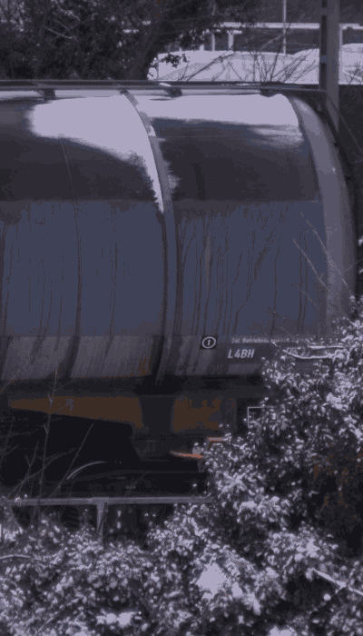 There should be a train video here :'(