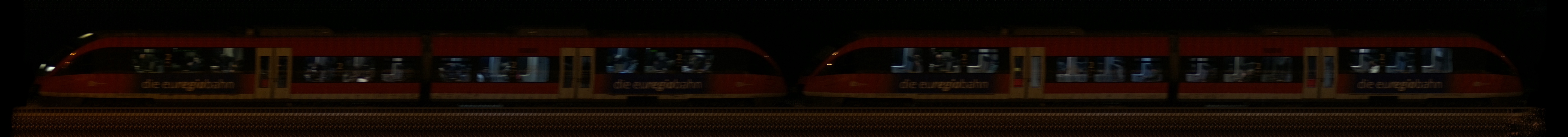 There should be a train photo here :'(