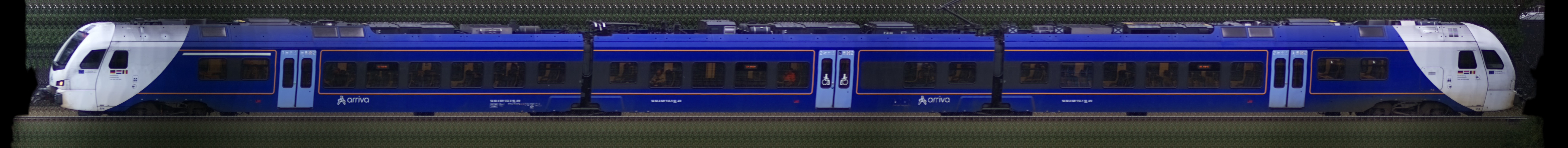 There should be a train photo here :'(