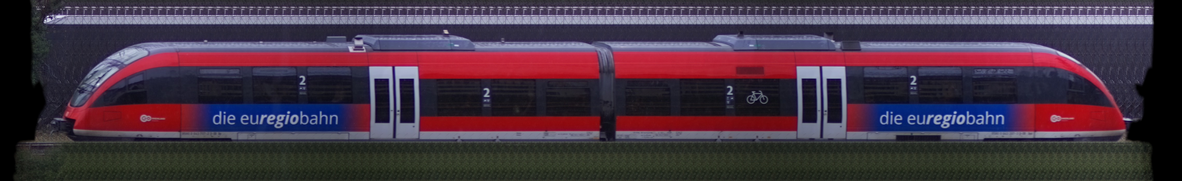 There should be a train photo here :'(