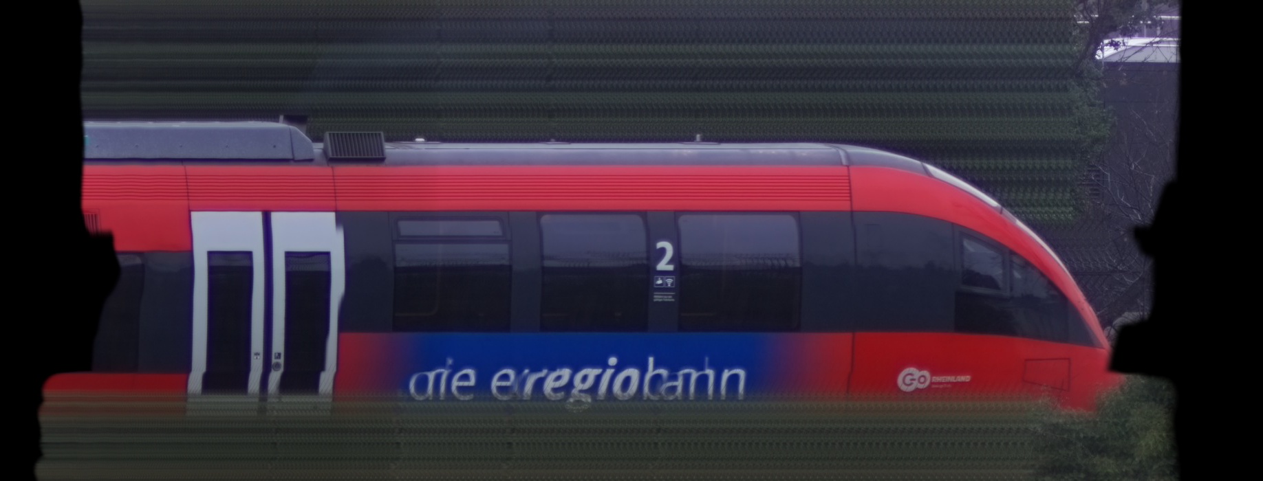 There should be a train photo here :'(