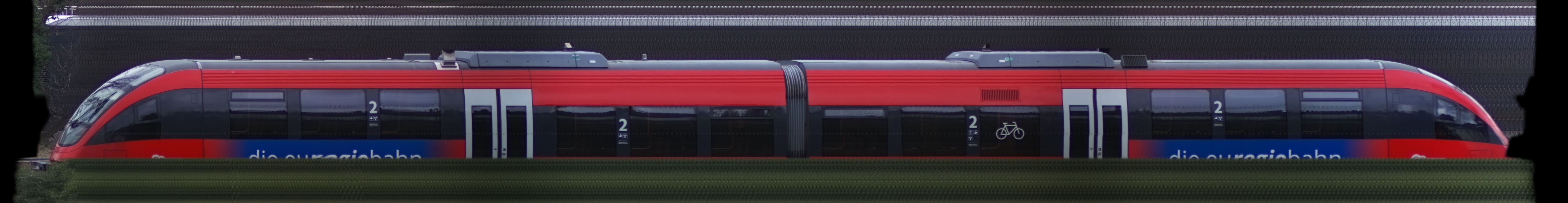 There should be a train photo here :'(