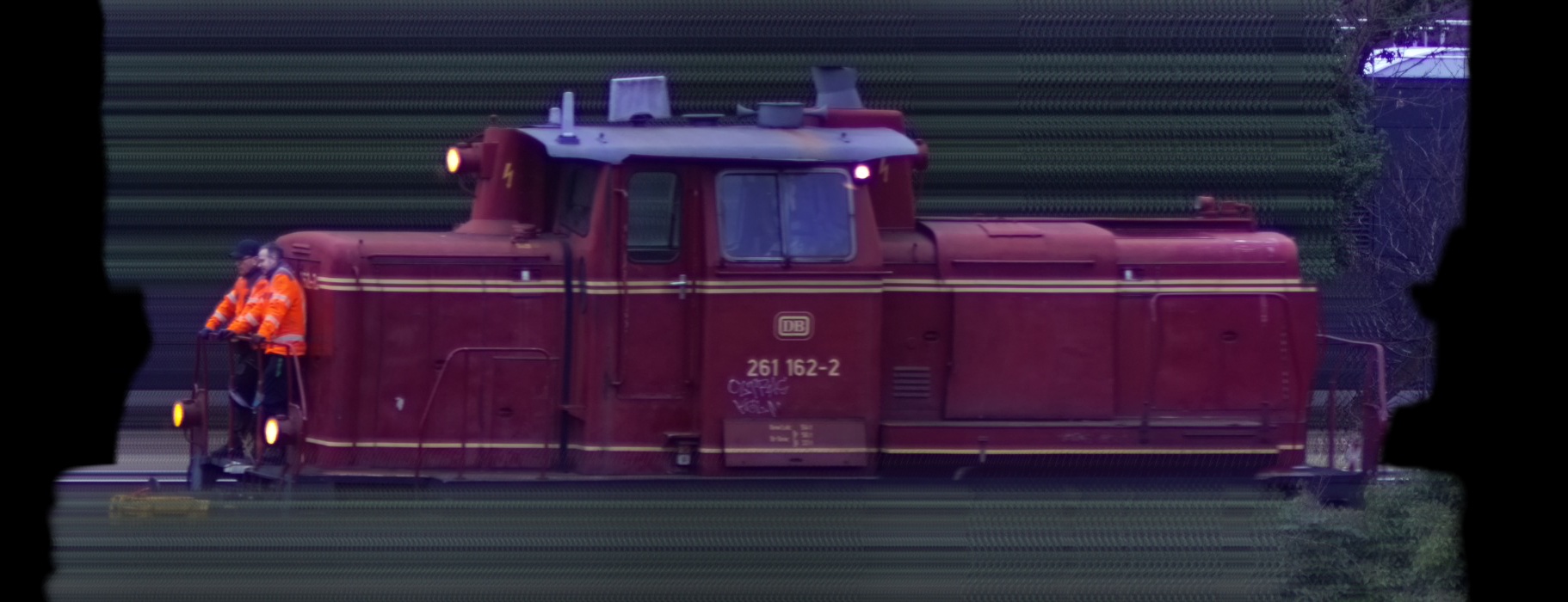 There should be a train photo here :'(