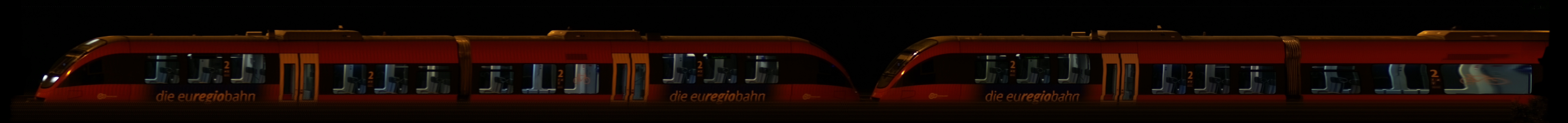 There should be a train photo here :'(